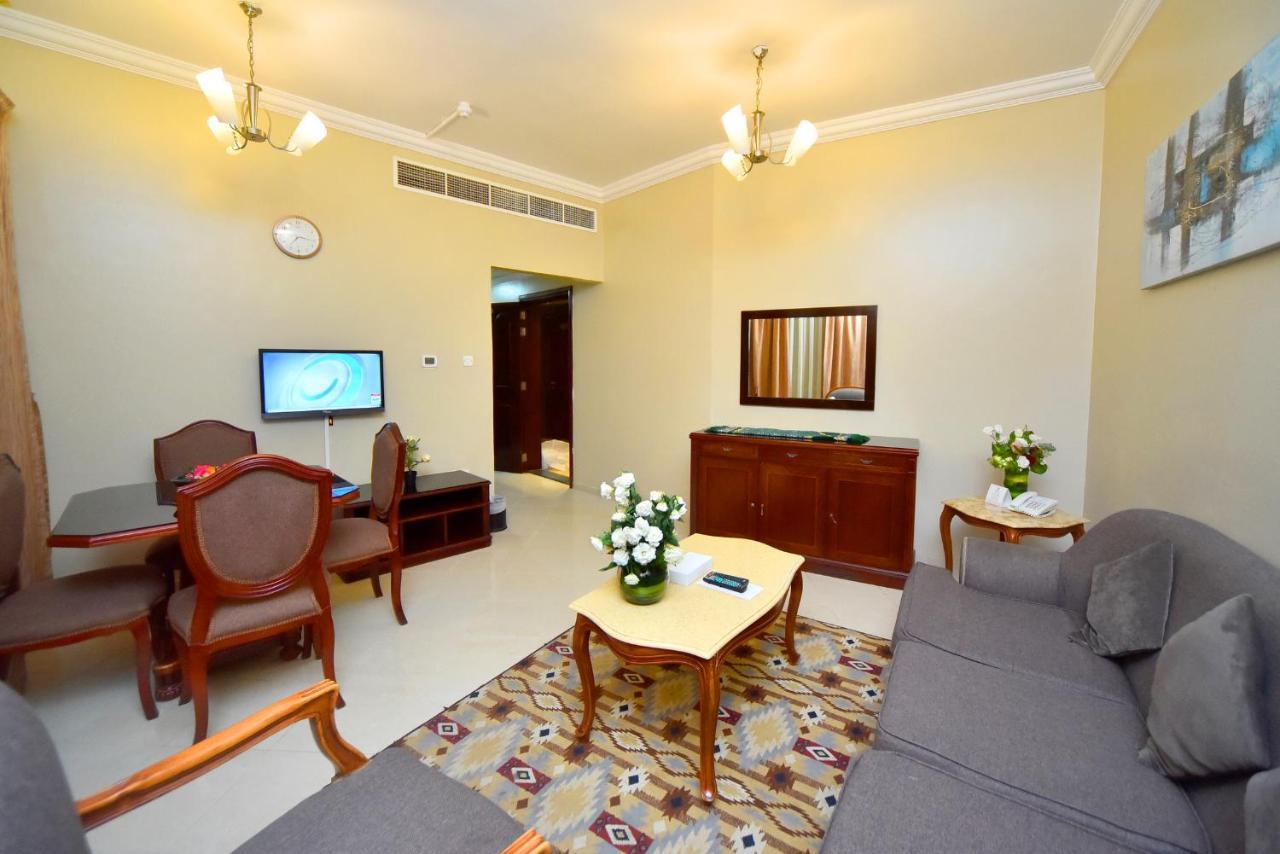 Emirates Stars Aparthotel 2*
