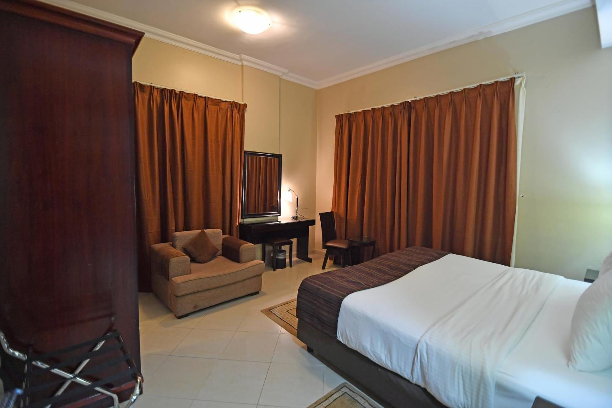 Emirates Stars Aparthotel